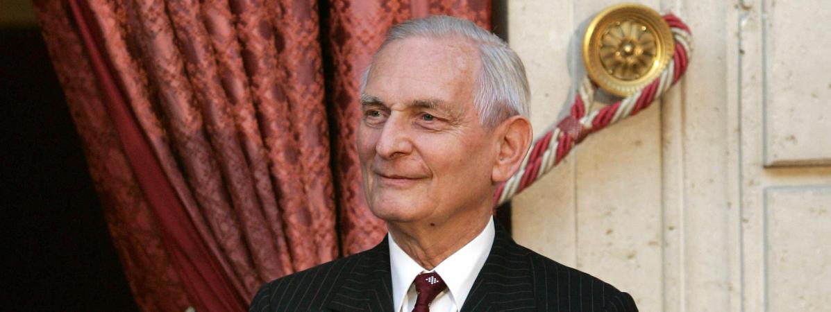 Jérôme Monod, alors conseiller de Jacques Chirac, au palais de l'Elysée, à Paris, le 15 février 2005. (PATRICK KOVARIK / AFP)