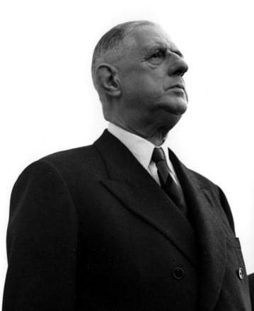 http://www.fondapol.org/app/uploads/2020/10/bundesarchiv-b-145-bild-f010324-0002-flughafen-kocc88ln-bonn-adenauer-de-gaulle-cropped.jpg