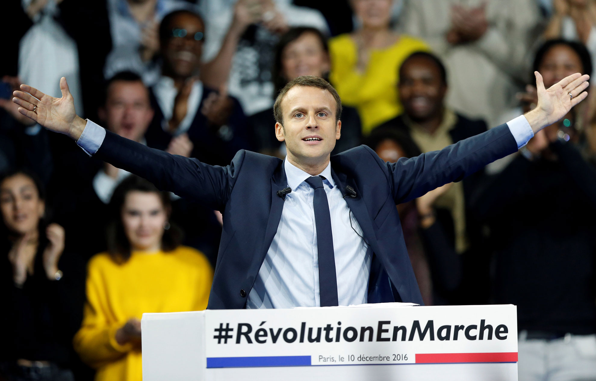 Emmanuel-Macron-meeting-porte-de-Versailles