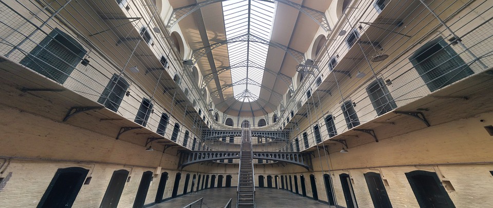 jail-1817900_960_720